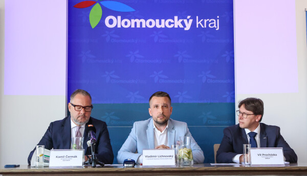 Olomoucký kraj modernizuje budovy: úspory až 100 milionů korun