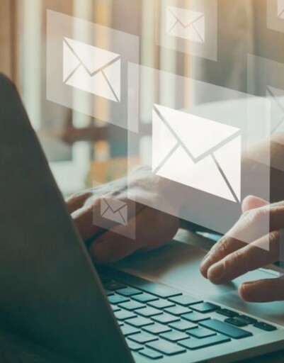 Kontaktní e-mail